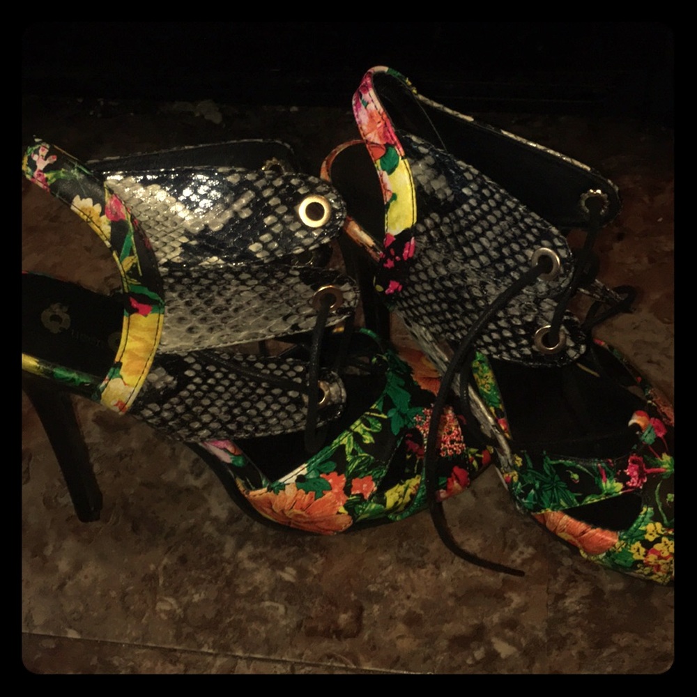 Flower design heels